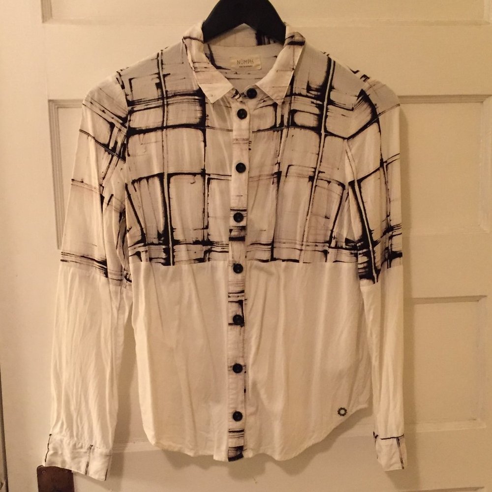 Numph black & white button down blouse - size EU36/US6